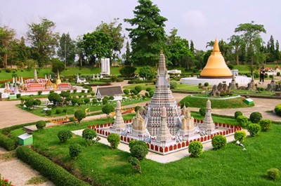 A scale model of the Wat Arun at Mini Siam Miniature World