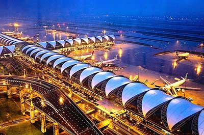 Bangkok Suvarnabhumi airport at night